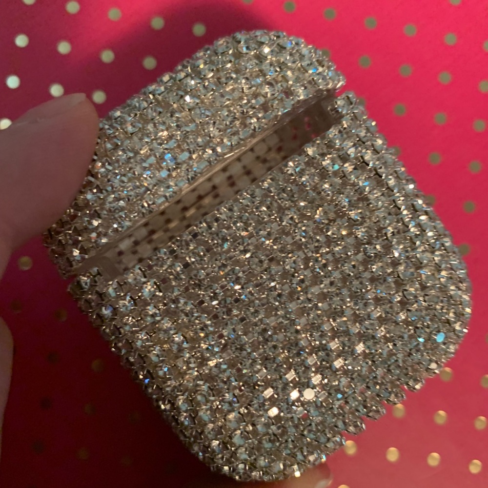 AirPods case - Picture 9 of 13